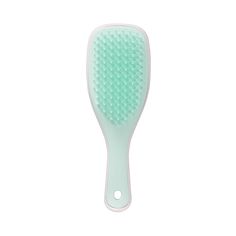 The Ultimate Detangler you know and love, but miniature. Super small, super cute and super useful, it has the same two-tiered teeth technology as the Ultimate Detangler, but this handy size will be your best travel-buddy or fringe detangler. Mini Hair Brush, Sephora Skin Care, Tangle Teezer, Hair Supplies, Detangling Brush, Pretty Skin, Hair Detangler, Mini Marshmallows, Hair Breakage