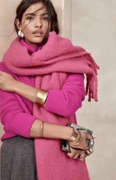 Versatile Turtleneck For Winter Layering, Chic Soft Knit Turtleneck For Layering, Chic Soft Knit Turtleneck, Pink Turtleneck Outfit, Pink Sweater Outfit, Bright Pink Sweater, Vietnam Trip, Turtleneck Outfit, Look Rose