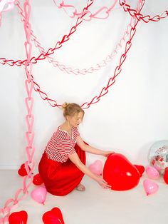 Valentine Heart Garland Food Valentines, Day Ideas, Crafts Valentines, Valentine Garland, Toppers Diy, Shopkins Party, Cards Valentines