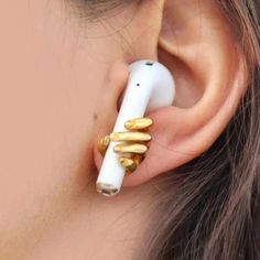 Welcome anızla çevirin 925 sterling silver and 14 carat gold plated, Airpods headphone holder earring. women, men gift Thank you aycacoskun.etsy.com How To Have Style, Headphone Holder, Dope Jewelry, Jewelry Lookbook, Ear Jewelry, Ear Studs, Cute Jewelry, 3d Print, Jewelry Earrings Studs