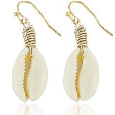 PRICES MAY VARY. Shell Dangle Earrings: Make a big splash this summer with these trendy, beach dangles Fun Fashion Earrings: White Cowrie shells dangling will be sure to make a statement Natural Seashells: Made with real sea shells for an authentic beachy style Gift Ready Packaging: Comes in a quality jewelry pouch designed by Soul Statement, ready to be given as a gift Lightweight Earrings: Dainty and light, easy on the ears. Nickel and lead free Shop from the Heart: At Soul Statement, every pu Cowrie Shell Earrings, Cowrie Shell Jewelry, Big Splash, Trendy Fashion Accessories, Seashell Earrings, Trendy Beach, Gifts For Your Sister, Summer Earrings, Diy Wire Jewelry