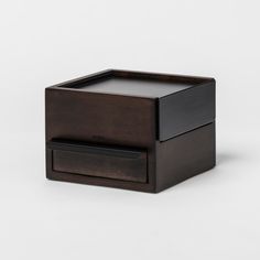 Introducing Mini STOWIT by Umbra. No more messy jewelry drawer - with Mini STOWIT jewelry box, you get stylish storage and a functional organizer in one. Use Mini STOWIT to keep all your favorite jewelry pieces in one place, making them easy to access. Multiple hidden compartments of various sizes allow you to store your rings, earrings, bracelets, watches, necklaces and other accessories in different configurations depending on what works best for you. Each drawer features a linen pad to keep y Jewelry Box Aesthetic, Messy Jewelry, Sentimental Gifts For Men, Modern Jewelry Box, Wonderland Decorations, Place Making, Beer Ad, Simple Silver Jewelry, Future Room