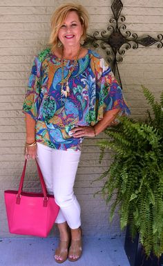 HOW TO WEAR A COLORFUL TOP | Bright colors | Summer outfit | White Pants | Fashion over 40 for the everyday woman White Pants Fashion, 50 Style, Maxi Skirts