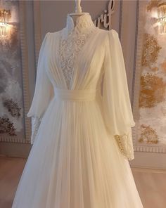 Gaouns Dress Gowns For Wedding, Gaouns Dress Gowns, Shopping Photoshoot, Wedding Dresses Fit, Wedding Dresses Muslim, Dress Muslim Modern, Baju Kahwin, Nature Lifestyle