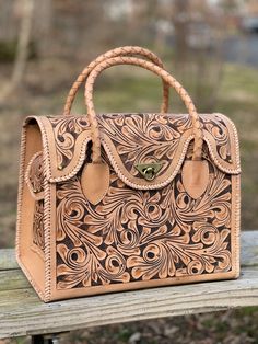 Western Bags, Riding Bag, Tooled Leather Handbags, Leather Crafting, Long Flight, Leather Weekender, Leather Workshop, Train Ride