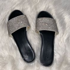 New Never Worn No Box Black Rhinestone Sandals, Diamond Chanclas, Sparkly Chanclas, Red Quinceanera Ideas, Diamond Sandals, Cute Shoes Boots, Rhinestone Slides, Sparkly Sandals, Coastal Casual