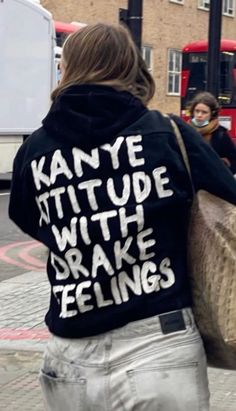 Kanye Attitude With Drake Feelings, I'm With The Band, Baggy Pants, Looks Vintage, Hippie Style, Fashion Killa, Vintage Sweatshirt, Kanye West, Fitness Inspo