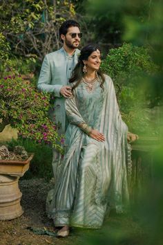 Introducing latest coordinated blue outfits for couples. #weddingbazaar #indianwedding #coordinatedcoupleoutfits #coordinatedcoupleoutfitswedding #coordinatedcoupleoutfitssummer #coordinatedcoupleoutfitsaesthetic #coordinatedcoupleoutfitsformal Coordinated Outfits For Couples, Color Coordinated Outfits For Couples, Mehndi Outfit Ideas, Coordinate Outfits, Outfits For Couples, Mehndi Outfit, Blue Outfits, Pre Wedding Shoot, Real Couples