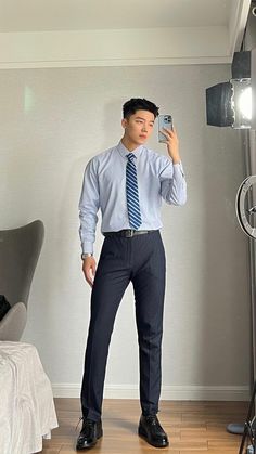 Mens Formal Wear Ideas, Guy Work Outfits Business Casual, Asian Men Formal Outfit, Office Men Aesthetic, Suits For Asian Men, Men's Office Wear, Korean Male Fashion Aesthetic, Formal Mens Fashion Aesthetic, Office Formals Men