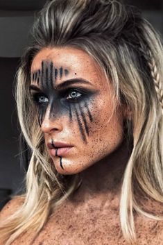 Scary Viking Makeup, Modern Viking Braids, White Hair Witch Costume, Viking Witch Costume, Viking Makeup Female Warrior, Couple Customes, Viking Costume Female Diy, Viking Headdress, Makeup Looks To Recreate