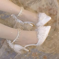 White Heels Flowers, Wedding Shoes Fairytale, Floral Wedding Heels, Fairy Heels Aesthetic, Cute White High Heels, White Heels Aesthetic, Ethereal Shoes, Cute White Heels, Princess Heels