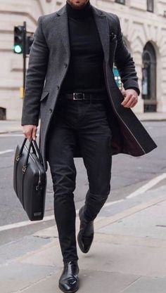 Overcoat Outfit, Grey Overcoat, Black Outfit Men, Mens Business Casual Outfits, Stylish Men Casual, Coat Outfit, Mens Casual Dress Outfits, Mens Winter