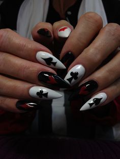 Card Design Nails, Nails With Card Design, Card Acrylic Nails, Valentines Goth Nails, Goth Valentine Nails, Nails Cards, Easy Gothic Nails, Card Nails Acrylic, Nails Cards Design