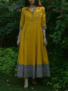 Frock Fashion, Long Kurti Designs, Long Dress Design, Salwar Kamiz, Indian Gowns Dresses, Printed Gowns, Kurti Neck Designs, Kurti Designs Party Wear, Kurta Designs Women