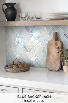 the kitchen counter is clean and ready to be used as a backsplash for dishes