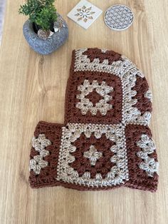 Brown  and Beige  Crochet Balaclava, Granny Squares Ski Mask, Wool Motifs Hat, Classic model of Balaclava Brown and Beige colors motifs with Balaclava One size.. The yarn is wool and acrylic.. Handwash is perfect.. Thank you for visiting Crochet Balaclava, Granny Square Scarf, Beige Crochet, Brown And Beige, Ski Mask, Granny Squares, Beige Color, Granny Square, Costume Accessories