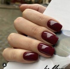 Neutral Colour Acrylic Nails, Nail Disain 2023, Bordo Nails, Classic Nails, Red Nail, Unique Acrylic Nails, Minimalist Nails