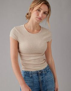 8th Grade Outfits, Plain Tee Shirts, Shirt Patterns For Women, Basic Long Sleeve Shirt, Hoodies Graphic, Casual Summer Outfits For Women, American Eagle Shirts, American Eagle Tops