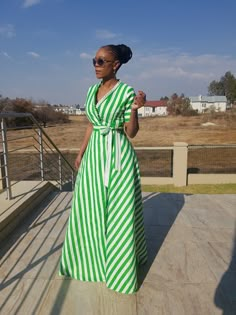 @nedim_designs 2018 Outfits, Striped Dresses, African Dresses Modern, Afrikaanse Mode, African Print Dresses, Kitenge, African Prints, African Style, African Wear