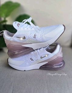 Nike Air Max 270 White, Shoes Board, Air Logo, White Violet, Nike Converse, Nike Fashion Shoes, Preppy Shoes, All Nike Shoes