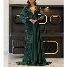 Prom Gown Elegant, Green Mermaid Prom Dress, Dress Formal Wedding Guest, Formal Wedding Guests, Luxurious Dresses, Gown Elegant, Mermaid Evening Gown, Evening Dresses Online, Fall Wedding Guest