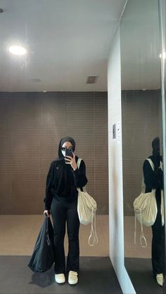 Strict Parents Gym Outfit, Outfit Ngegym, Hijabi Gym Fits, Hijabi Gym Aesthetic, Muslim Workout Outfit, Gym Outfit Modest, Hijab Running Outfit, Muslim Gym Outfit