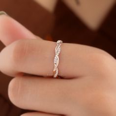 Pretty Wedding Bands For Women, Twisted Rope Wedding Band, Twisted Engagement Rings, Gold Wedding Bands For Women, Twisted Wedding Band, Twisted Rings, Infinity Wedding Band, Twist Wedding Band, Wedding Band For Women