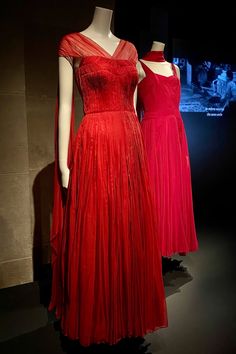 Evening Gowns Red, Princess Diana Dresses, Haute Couture Details, Design Houses, Classic Names