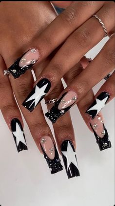 Black And White Acrylic Nails, Beyonce Nails, Nails Aesthetics, Nails Videos, Fye Nails, Makeup Morphe, The Best Nails, Miami Trip