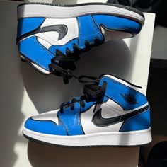 Worn Once Nike Jordan 1 Mid Signal Blue Patent Sneaker. Like New. 5.5 Youth Size. Fits A 6.5-7 Woman’s. Nike | Jordan 1 | Boys Sneakers | Back To School Shoe Jordan 1 Mid Signal Blue, Nike Jordan 1 Mid, Kids Jordan, School Shoe, Nike Jordan 1, Back To School Shoes, Kids Jordans, Boys Sneakers, Jordan 1 Mid