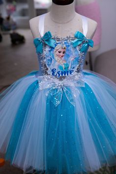 a dress made to look like a frozen princess