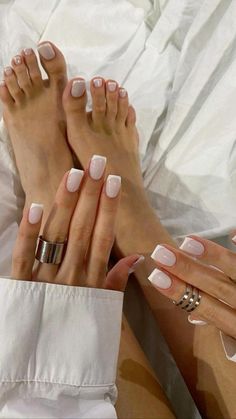 Milky White French Tip Nails, French Toe Nails, Nail Options, Kutek Disney, Airbrush Nails, Summer Toe Nails, Polish Ideas