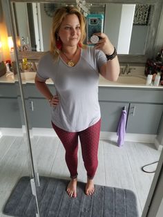 shopwithaliciab.com I'm wearing small knit jeggings and a small love top! Agnes and Dora fits amazingly😍 Its women's clothing MADE FOR Women!! Women's Clothing, Floral Prints