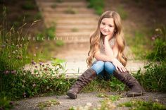 Young girl pose Children Poses, Children Photography Poses, Sibling Photography, Girl Kid, Toddler Photography, Pose Idea, Foto Baby, Child Photography, Childrens Photography