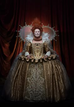 Queen Elizabeth The 1st, Elizabethan Dress, Elizabeth 1st, British Period Dramas, Elizabethan Fashion, Elizabeth 1, Tudor Costumes, Tudor Fashion, Elizabethan Era