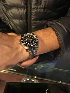 Kicks Shoes, Nyc Street Style, Richard Mille, Luxury Timepieces, Moon Jewelry, Luxury Watches For Men, Stylish Jewelry, Classic Man, Watch Collection