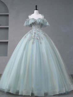 Long Floor Length Dress, Prom Cinderella Dress, Princess Sweet 16 Dress, Big Poofy Dresses Aesthetic, Light Blue Ball Gown Princesses, Periwinkle Prom Dress Long, Pretty Prom Dresses Ball Gown, Gorgeous Homecoming Dresses, Snow Ball Dance Dresses