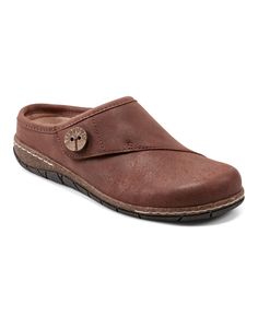 out of stock Flat Clogs, Orthopedic Shoes Stylish, Dark Brown Shoes, Earth Shoes, Comfort Shoes Women, Orthopedic Shoes, Loafer Sneakers, Born Shoes, Sandals For Sale