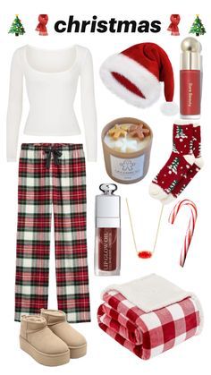 Cute Christmas Morning Outfits, New Years 2025 Outfit, Outfits For Christmas Day, Cute Cozy Christmas Outfits, Christmas Outfit Ideas Teens, Christmas Pajama Pants Outfit, Xmas Outfits Aesthetic, Christmas Pjs Ideas, Christmas Aesthetic Outfit Ideas