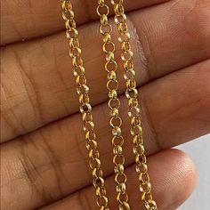 Impeccable And Finely Made 18kt Yellow Gold Necklace. Stamped 18kt (750) For Authenticity. 18kt Real Gold. Not Plated. Not Filled. Length: 18 Inches Width: 2.4 Mm Api249142 Comes With Gift Box *All Items Are Certified 100% Real Gold And Stamped In Accordance To Its Karat. You Can Have It Check With Your Local Pawnshop To Have It Tested Classic Yellow Gold Tarnish-resistant Necklace, Yellow Gold-plated Box Chain Necklace, Rectangular Yellow Gold-plated Charm Necklaces, Yellow Gold Cubic Zirconia Charm Necklace, Tarnish Resistant, 14k Gold-filled Yellow Gold Box Chain Necklace, Yellow Gold Necklace, Link Necklace, Gold Yellow, Real Gold