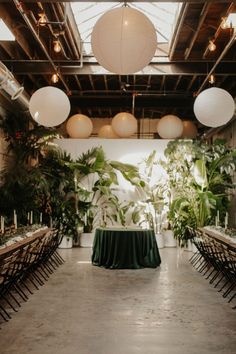 wedding day greenery Wedding Decor With Plants, Modern Industrial Wedding Decor Reception Ideas, Wedding Decor Plants, Plants For Wedding Decor, Plants At A Wedding, Plants For Wedding, Art Deco Garden Wedding, Wedding With House Plants, Event Spaces Ideas