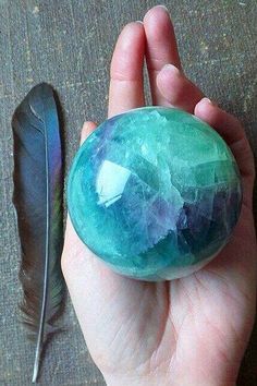 Protect your energy and open up the throat and third eye chakras with fluorite! Gemstone Reference, Vishuddha Chakra, Pretty Rocks, Minerals And Gemstones, Rocks And Gems, Crystal Grid, Gems And Minerals, Crystal Gems