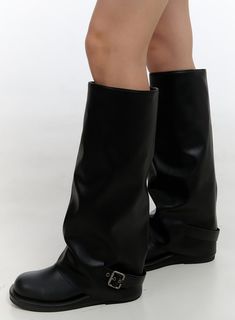 maxi-solid-buckle-boots-cs406 / Black Black Boots Aesthetic, Baggy Boots, Aesthetic Boots, Long Black Boots, Festival Trends, Buckle Boots, Black Model, Fashion Korean, Buckle Belt