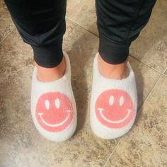 Available In Blue & Pink Smiley Faces The Perfect Gift For That Special Person In Your Life. Perfect For Travel Inside Is Soft With A Soft Fuzzy Lining And Cushioned. Slip On Design Super Comfortable The Sole Is Non Slip, Waterproof And Absorb Noise, Perfect For Indoor And Outdoor Use. Available Sizes:7, 8, 9, 10 Happy Face Slippers, Pink Smiley, Smiley Faces, Happy Face, Special Person, Put On, Smiley, Are You Happy, New Color