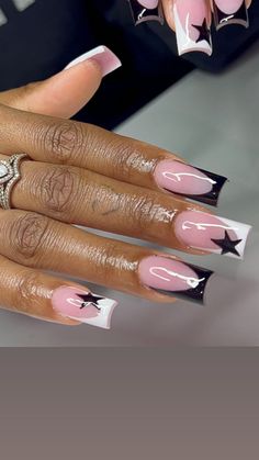 #nails #stars Black And Wait Nails, Gel Black And White Nails, Holiday Square Acrylic Nails, French Nails With Small Design, Nails Inspo Back To School, Ghana Nail Designs, Black French Tip With White Stars, Black Acrylic Nail Designs Short, Nails For 9th Graders