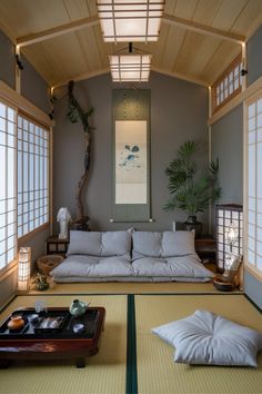 15 Zen-Inspired Ideas for Your Japanese Tiny House Living Room Japanese Traditional Interior, Tatami Room Modern, Japanese Apartment Aesthetic, Japanese Room Aesthetic, Tiny Japanese Apartment, Traditional Japanese Living Room, Japanese Style Tiny House, Modern Japanese Living Room, Japanese Tiny House