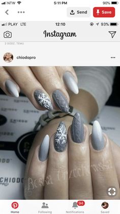 Grey Nail Designs, French Pedicure, Nine Inch Nails, Nail Colors Winter, Nagellack Trends, Christmas Nail Art Designs, Gray Nails, Winter Nail Art