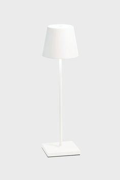 White Poldina Pro Table Lamp Warm Lighting, The Venetian, 9 Hours, Tabletop Accessories, Led Table, White Table Lamp, Led Table Lamp, Three Color, Italian Design