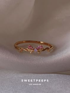 Rings Jewellery Styling Tips, Bling Stuff, Jewellery Styling, Hand Jewelry Rings, Delicate Gold Ring, Ring Aesthetic, Fancy Accessories, Lucky Stone, Gold Rings Fashion