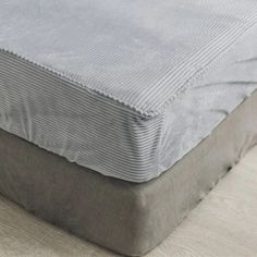 Grey Stripe Terry Mattress Protector Cotton Corduroy Mattress Cover Usage : Hospital, Hotel, Home. Feature : Waterproof, Disposable. Size : Queen. Age Group : Adults. Pattern : Plain Dyed. Technics : Woven. Style : Plain. Material : Terry Cloth. OEM : Accepted. Special : Customized Waterproof. Filling : Cotton, Bamboo or Polyester. Shell Cover : Cotton, Polycotton, Bamboo. Workmanship : Stripe, Sheet Fitted. Terry Cloth, Grey Stripes, Age Group